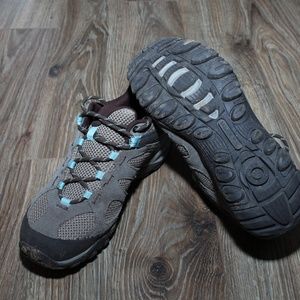 Merrell hiking shoes,womens size 9